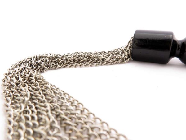 steel-chain-tail-flogger-wooden-handle-close-up-chains