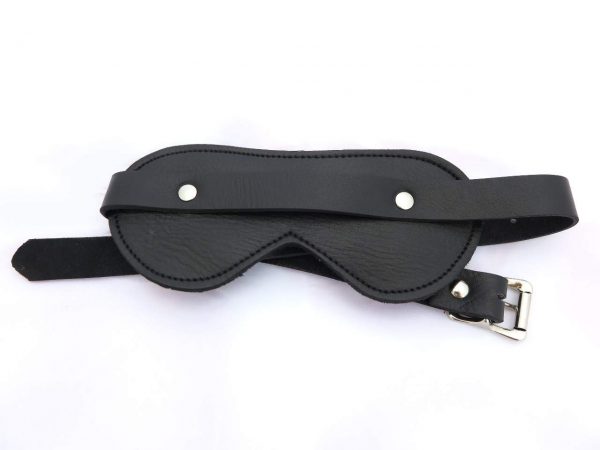 furry-bdsm-blindfold-front-view