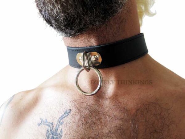 suede-lined-slave-collar