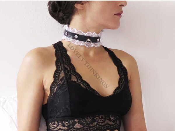 white-lace-collar-gems